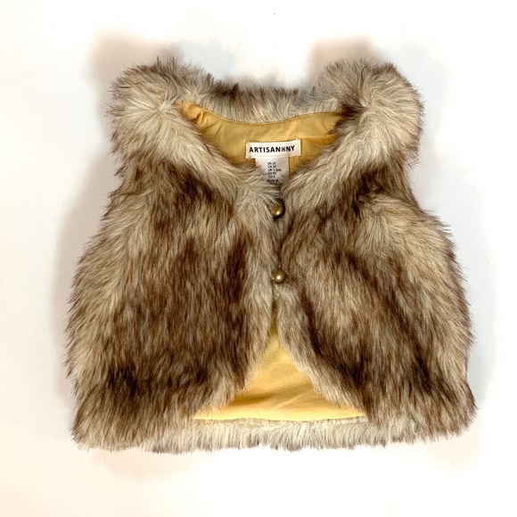 Artisan Ny Other - 3/$30 ❤️ Artisan NY Fur Vest